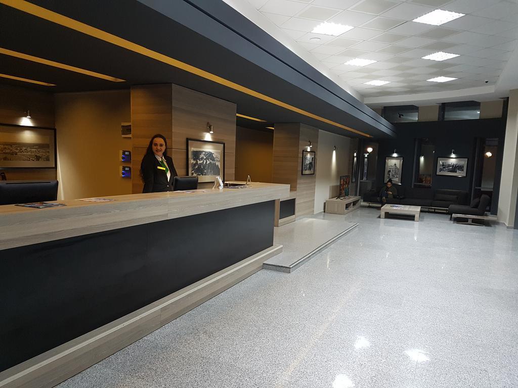 Apartment Orbi Sea Tower David Batumi Exterior photo